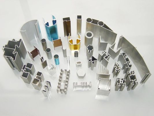 Maszyna do cięcia aluminium CNC Maszyna do cięcia stopnia aluminium automatyczna z jedną głową